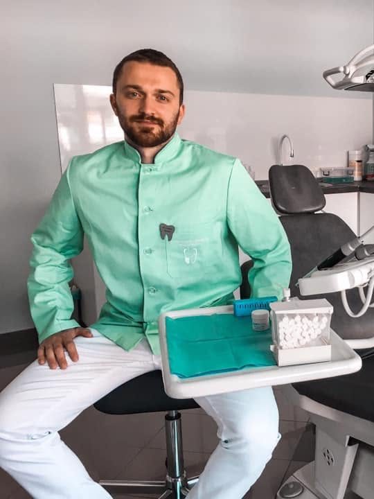 Dr. Osman Makić u ordinaciji